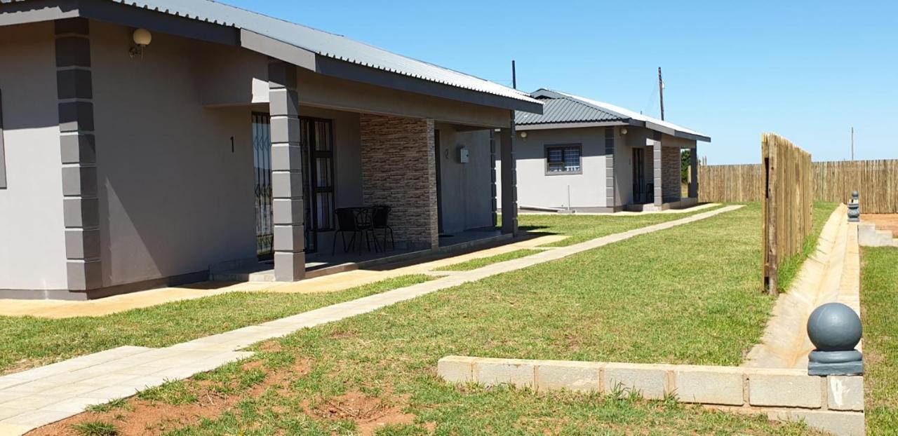Enkhosi Guest Lodge Nhlangano Kültér fotó