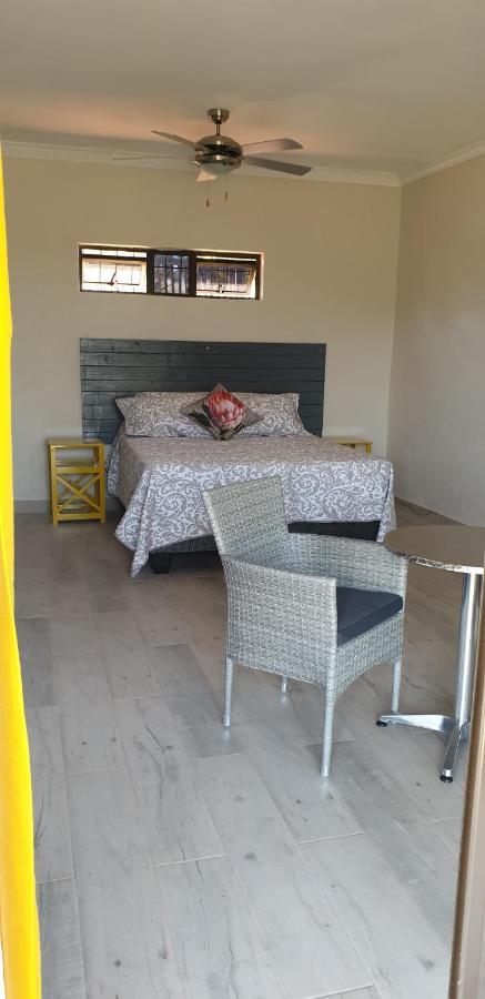 Enkhosi Guest Lodge Nhlangano Kültér fotó